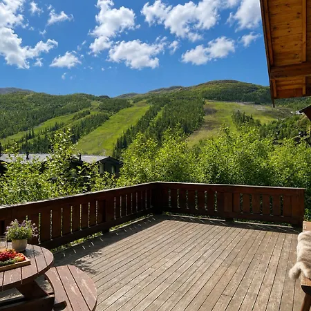 Mikkelbu In - Ski-in Ski-out Ferienhaus *